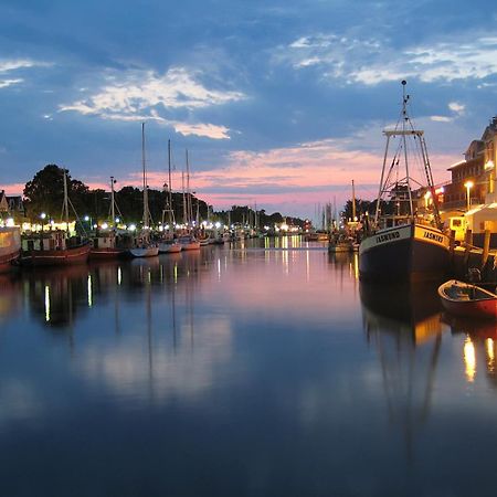 Vormann Jantzen, Direkt Am Leuchtturm Daire Rostock Dış mekan fotoğraf